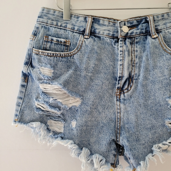 ⬇️ Strauss & AO Distressed Cut Off Jean Shorts Size L - Picture 4 of 5